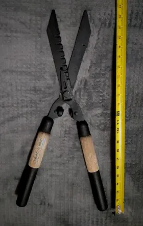 23-016 Ames Straight Edge Heavy Duty Hedge Clippers