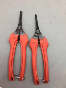P128-19 Bahco Grape Vine Snips Lot 2 Pr Made France Harvesting Thinning Vineyard #3