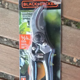 Bd2325 Black Decker Bypass Shears Comfort Grip 1/2 In Metal Blade