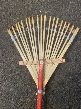Bond Manufacturing Co 035355008487 820 10-inch Deluxe Bamboo Lawn Rake