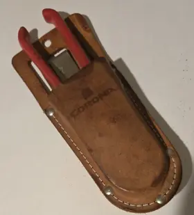 0217t Corona Garden Shears W Leather Holster Pre Owned #2