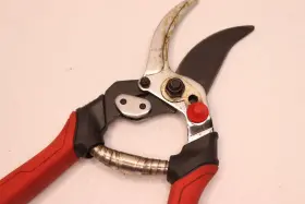 Bp14364 Corona Non-stick Multi-link Pruner High Carbon Steel 3/4 Inch - Used/dirty #3
