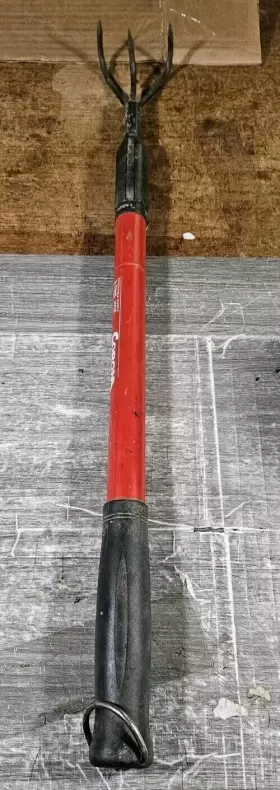 Gt3090 Corona Gt3050 Three Tine Hoe With Extendable Handle #2