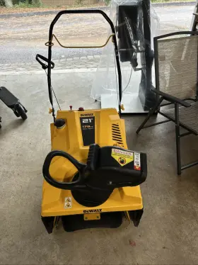 31p-2s6ha38 Dewalt 21 Inch 179 Cc Single-stage Gas Snow Blower