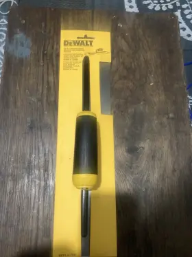 Dxtt-3-709 Dewalt 16 Inch X4 Round-front Carbon Steel Finishing Trowel