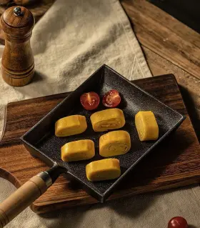 Rtx-005 Dongguang Rongtianxia Electronic Commerce Co. Ltd Tamagoyaki Japanese Omelette Pre-seasoned Mini Skillets Wooden Handle 9 7 Inch #3