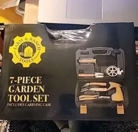 Farm & Ranch Tools 654403726557 Garden 7 Piece Set With Carrying Case Shears Shovels Rake Cable Spray Bottle