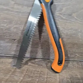 Fiskars 046561190682 Power Tooth Folding Saw 10 Inch Blade
