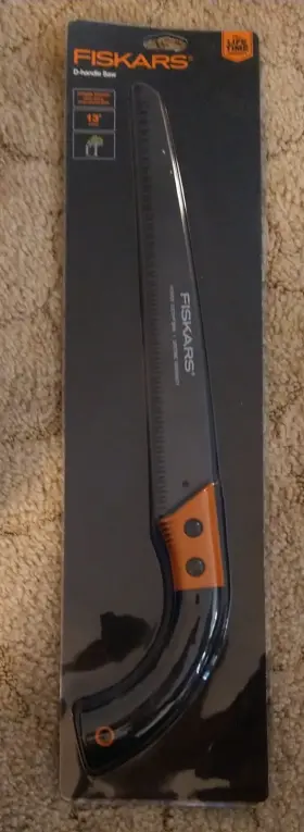 Fiskars 046561193577 13 Inch Power Tooth D-handle Saw Pruning Cutting Fixed Blade Triple Ground