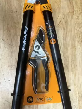 Fiskars 046561196028 2-piece Pruning Set Prune Branches Stems Soft Grip #2