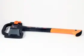 Fiskars 17&quot One Strike Spits 17 Inch Splitting Axe X11 Hatchet Shock Absorbing Handle