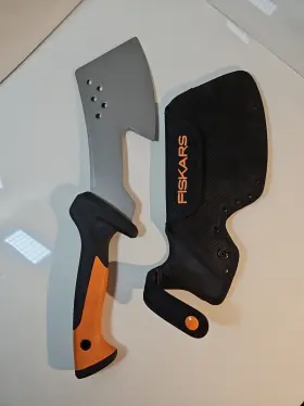 385081-1002 Fiskars 18 Inch Clearing Hatchet With Nylon Carrying Sheath Guc Camping #2