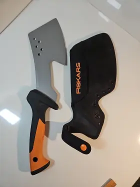 385081-1002 Fiskars 18 Inch Clearing Hatchet With Nylon Carrying Sheath Guc Camping