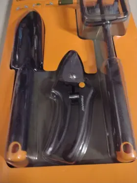 7382 Fiskars Gardening Tool Fiskar 4 Pc Set Knee Pad Pruner Cultivator Transplanter #3