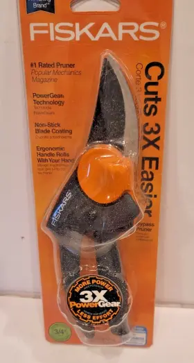 83001938r2 Fiskars Bypass Pruner With Powergear Technology Cuts Up To 3/4 Inch Item #7936