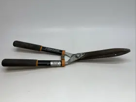 9178 Fiskars 23 Inch Edge Hedge Shears Power Lever 2x Works Great Usa Made