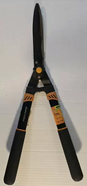 9179 Fiskars 23 Inch Wavy-blade Hedge Shears Nonslip Grips Tension Adjust -
