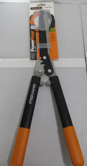 Fiskars 9189 22 Inch Power Gear Hedge Shears - Made In Finland