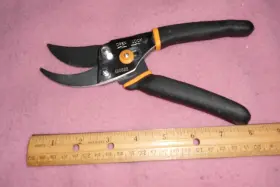 Prunerad0662 Fiskars Ad0622 Traditional Bypass Steel Blade And Non-slip Handle Lock #2