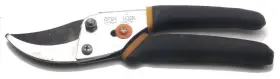 Ea0311 Fiskars Steel Pruning Shears Bypass Pruner Home Garden Tool Locking Used