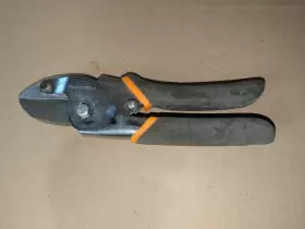 Ea1212 Fiskars Vintage Pruning Shears No. Soft Grip Handle Made In Usa