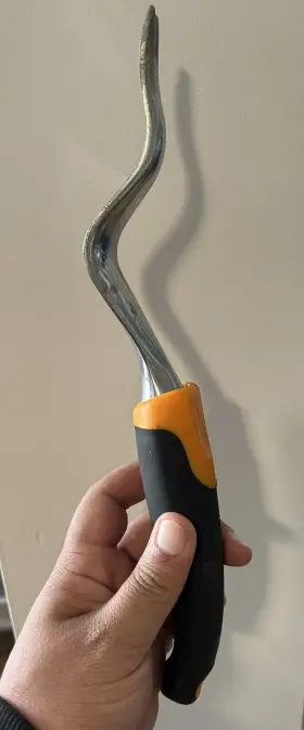384200-1001 Fiskars Garden Used Ergo Weeder - Heavy Duty Gardening Hand Tool With Hang Hole For Law #2