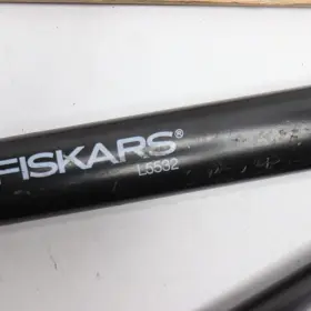 L5532 Fiskars Hand Loppers 32 Inch For Tree Trimming - Used #2