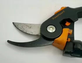 P551 Fiskars Power Gear 2 Bypass Pruner - Ultrablade Powergear #3