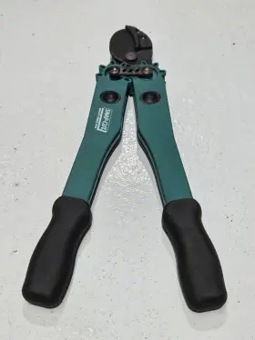 Gilmour 2050a Folding Anvil Lopper With 1-1/2 Inch Cutting Capacity