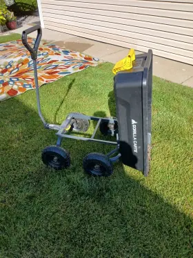 Gcg4 Gorilla Carts Poly Garden Dump Cart 4 Cu. Ft. 600 Lb With Pneumatic Tires