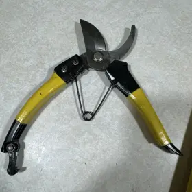Lg2003 H.b. Smith Tools 3 Piece Pruner Set Yellow Plus Bonus 13 Inch Clipper #3
