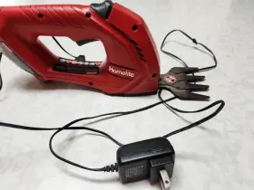 Ut44176 Homelite Cordless Grass Shear Clippers With Ac Power Adapter Model 4.8 V