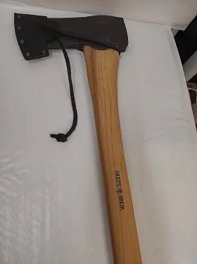 840740 Hults Bruk Sarek Splitting Axe - 3.5 Lb Head 30 Inch Handle