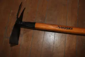 77802-950 Husky 2-prong Hoe Wood Handle 51 Inch #3