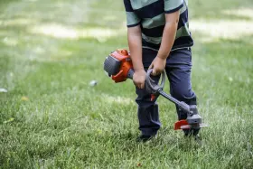 585729104 Husqvarna 193028765751 Toy Trimmer And Weed Eater With Realistic Sounds Light-up T #3