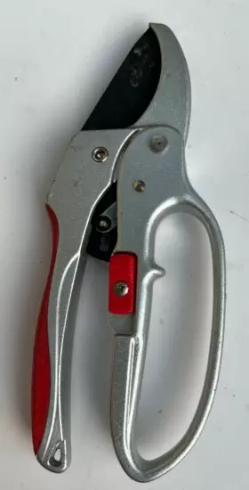 Iw1405 Ironwood Ratchet Pruner Heavy Duty Pruning Shears Branch Cutter For Weak Hands