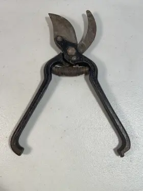 100-a Keystone Vintage Pruners Shears Snips 9 Inch Long Garden Tool