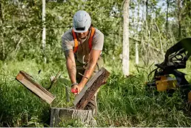 48-22-9062 Milwaukee 26 Inch Splitting Axe #2