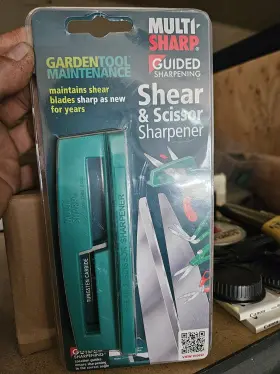 R310 Multi-sharp Shear And Scissor Sharpener - Green