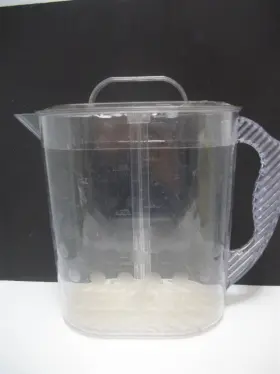 2275 Pampered Chef Quick Stir Pitcher 1 Gal Polka Dots Bad Scratches Garden Use #2