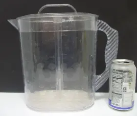 2275 Pampered Chef Quick Stir Pitcher 1 Gal Polka Dots Bad Scratches Garden Use