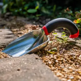 10611 Radius Garden 365250733383 Ergonomic Aluminum Hand Scooper Red #2