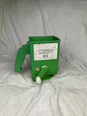 76500 Scatterbox Spreader - Scatter Box Model Polypropylene Seeder And Fertilizer