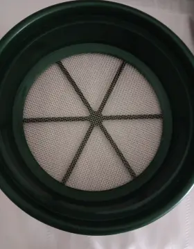 Gp2-18 Serious Detecting Green Plastic 13-1/4 Inch Gold Sifting Pan Classifier Mesh Size