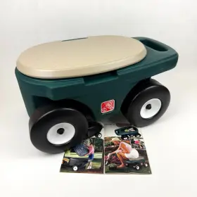 Step2 Step 2 733538540006 Grass Hopper Multi-purpose Work Seat Rolling Gardening Stool New Open Box