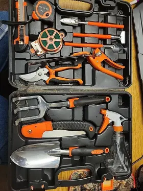 Swiss Military 850039956546 13 Pcs Gardening Tool Set With Carry Case
