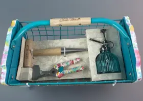98813 The Pioneer Woman 9-piece Garden Basket