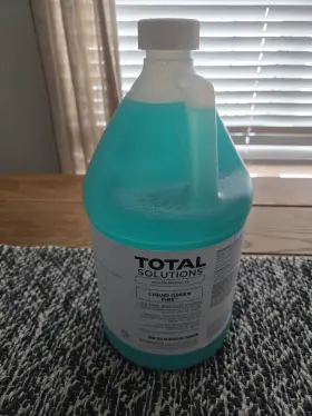 80-0990-1 Total Solutions Liquid Green Ice Melter 1 Gallon Effective To -60 F