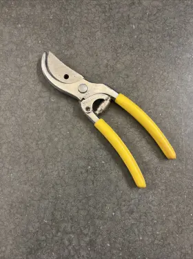 3400-p Village Blacksmith Garden Pruning Shears Snips Cutters Vintage All Metal