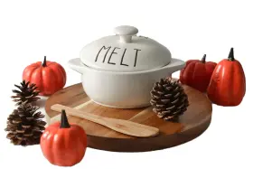 Wild Eye Designs 665613265835 Brie Baker Cream Wood Spreader Melt